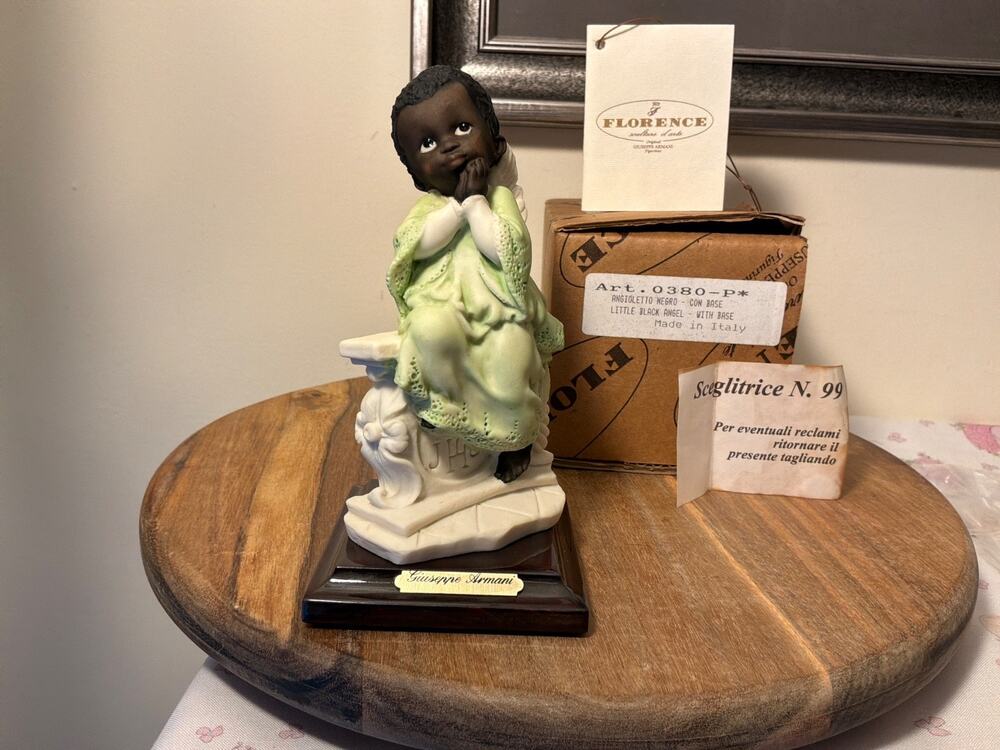 Vintage Giuseppe Armani Sceglitrice #99/P Mint Condition with Papers